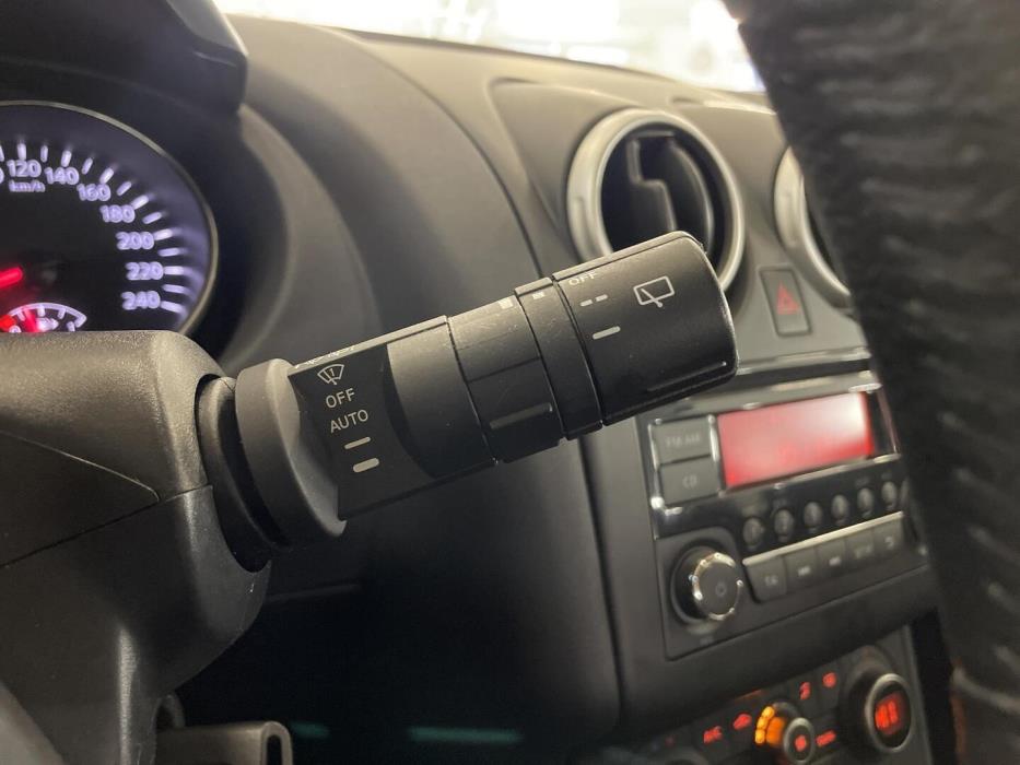 NISSAN Qashqai 2013
