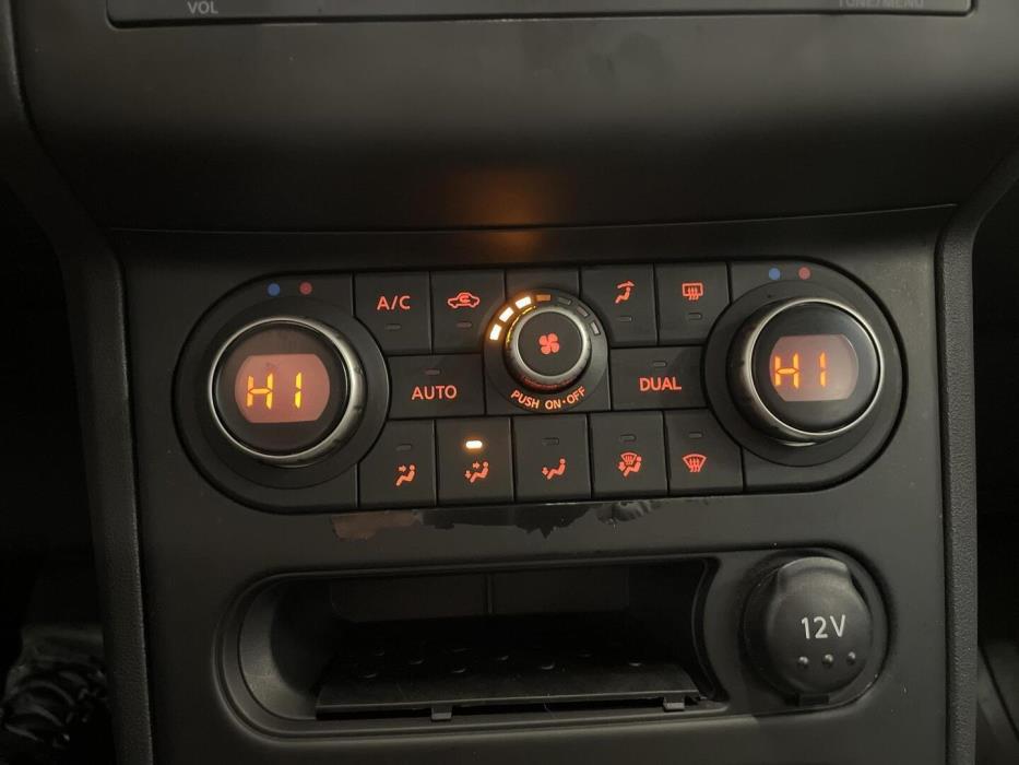NISSAN Qashqai 2013