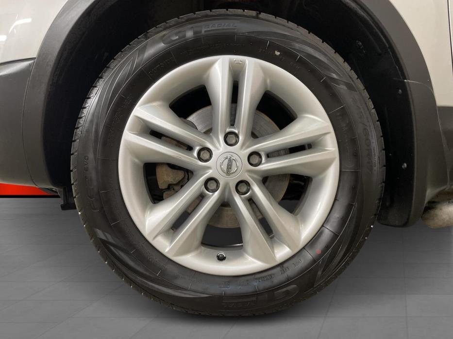 NISSAN Qashqai 2013
