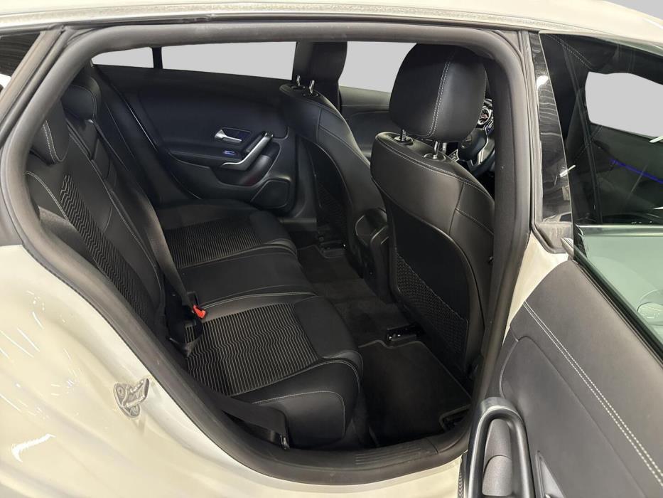 MERCEDES-BENZ CLA 2022