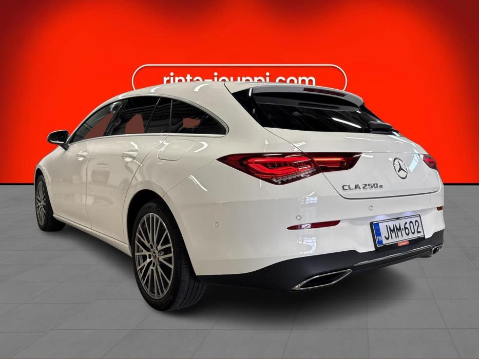 MERCEDES-BENZ CLA 2022