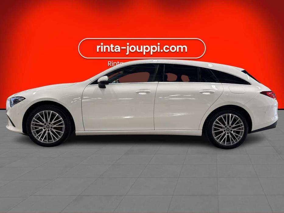 MERCEDES-BENZ CLA 2022