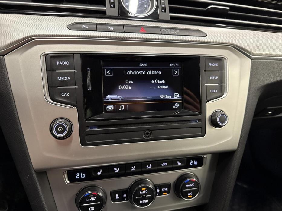 VOLKSWAGEN Passat 2016