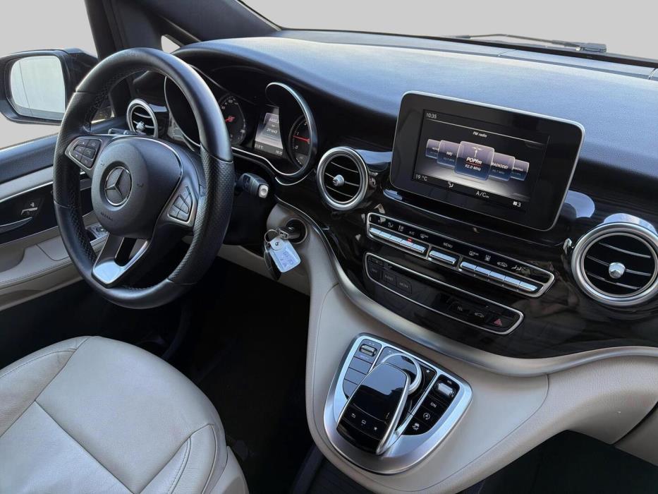 MERCEDES-BENZ V 2016