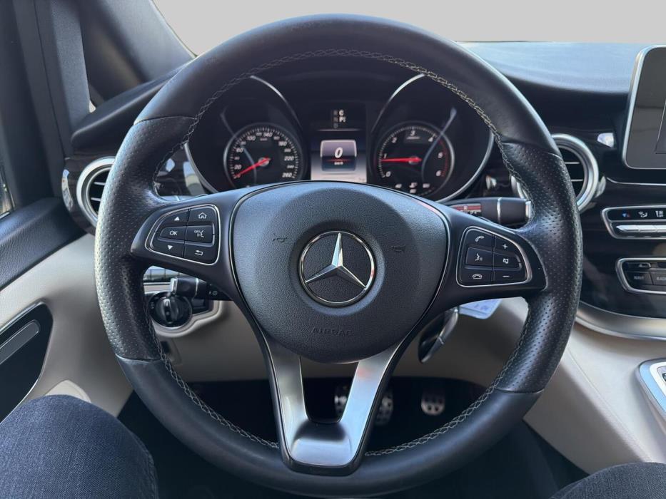 MERCEDES-BENZ V 2016