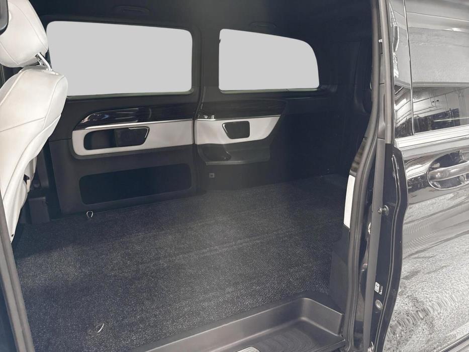 MERCEDES-BENZ V 2016