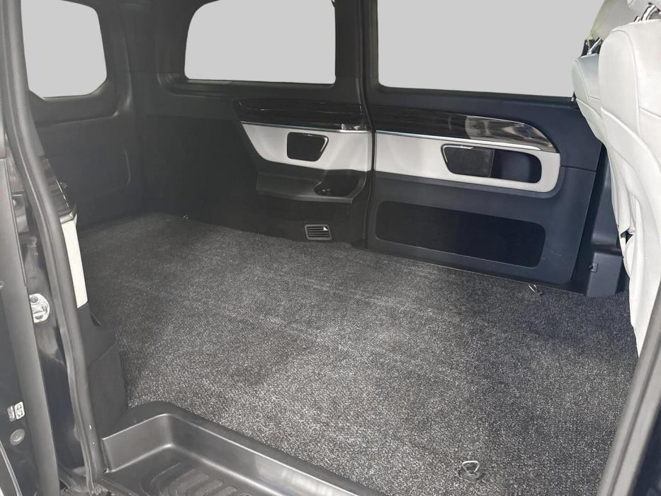 MERCEDES-BENZ V 2016