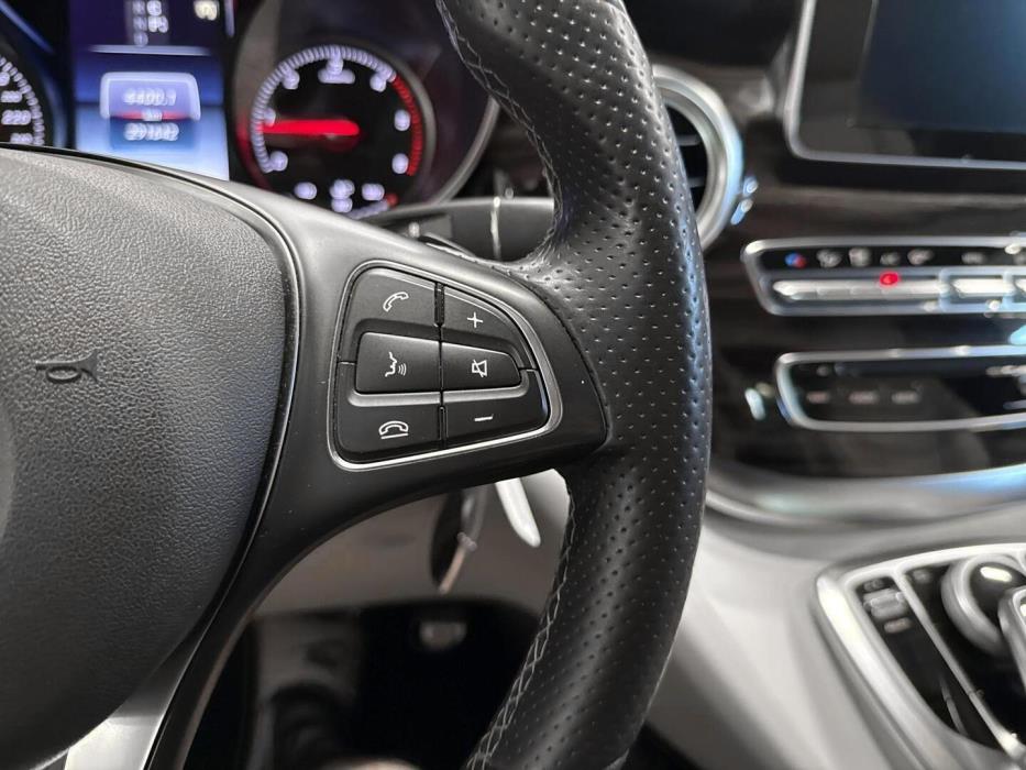 MERCEDES-BENZ V 2016