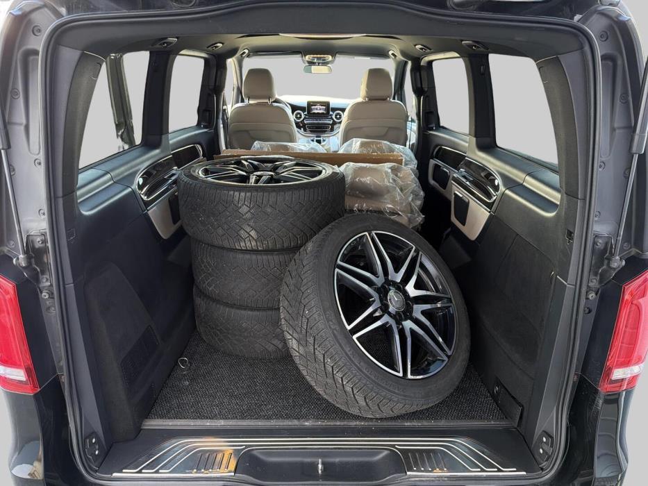 MERCEDES-BENZ V 2016