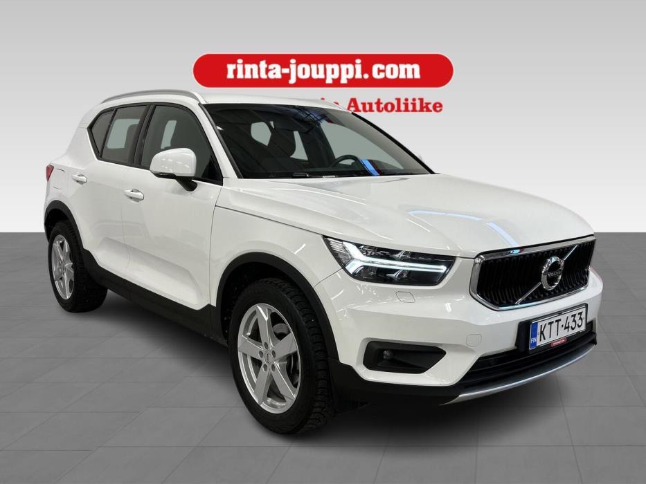VOLVO XC40 2021