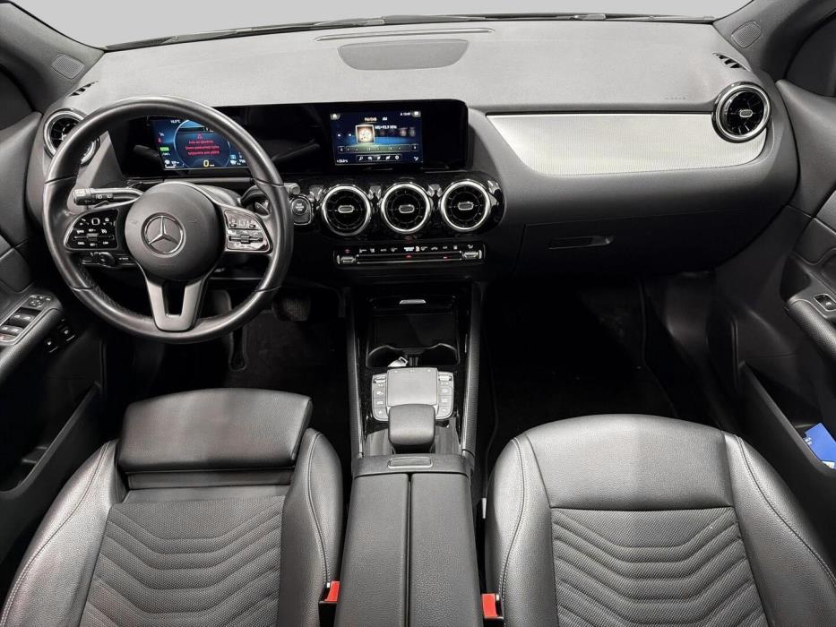 MERCEDES-BENZ GLA 2021