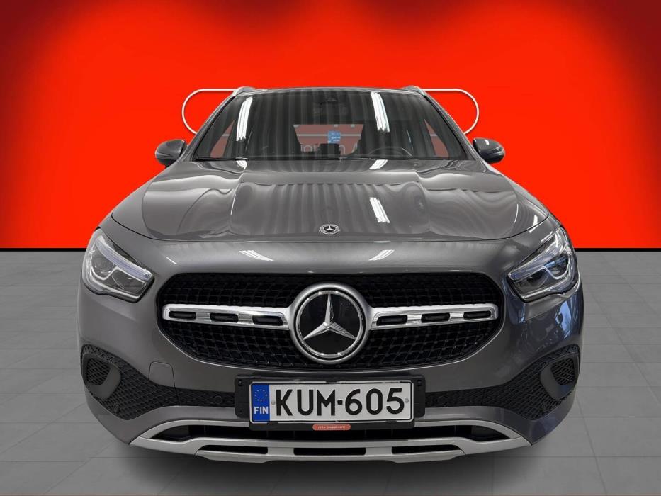 MERCEDES-BENZ GLA 2021