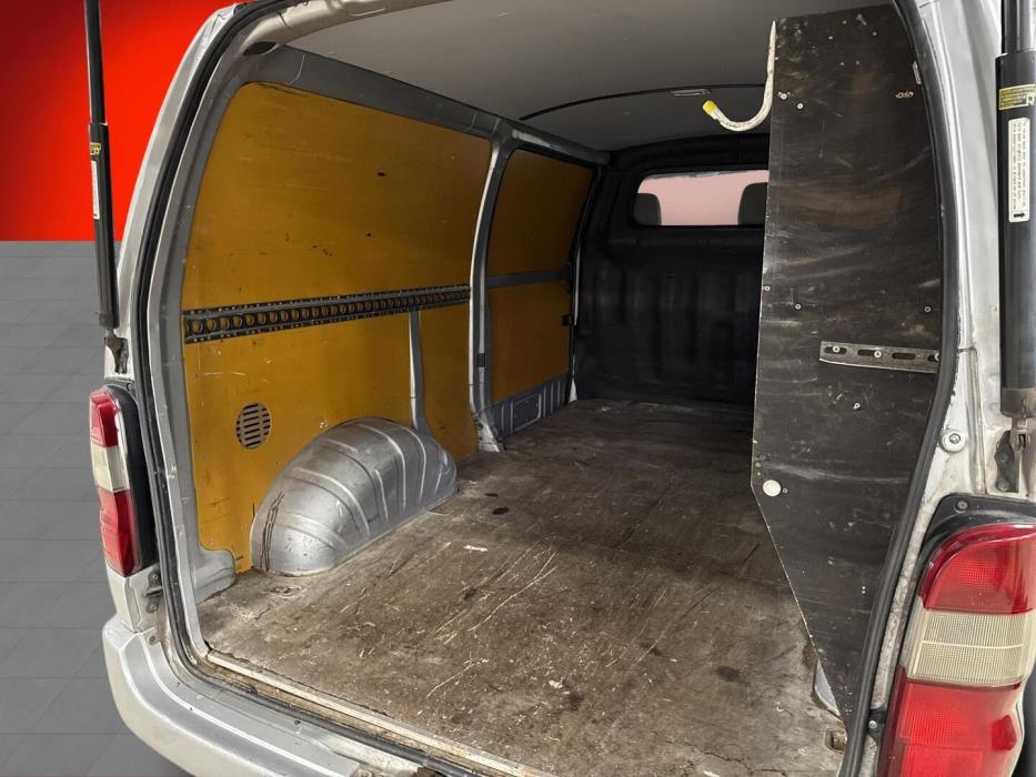 TOYOTA Hiace 2008