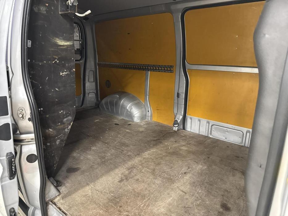 TOYOTA Hiace 2008
