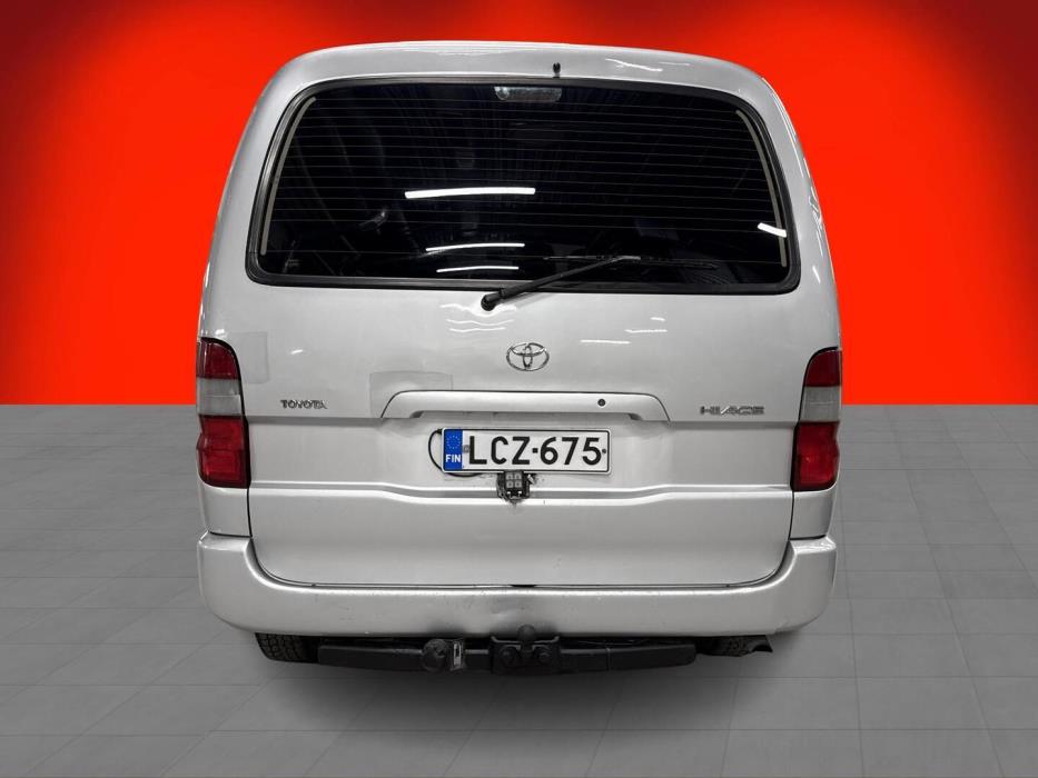 TOYOTA Hiace 2008