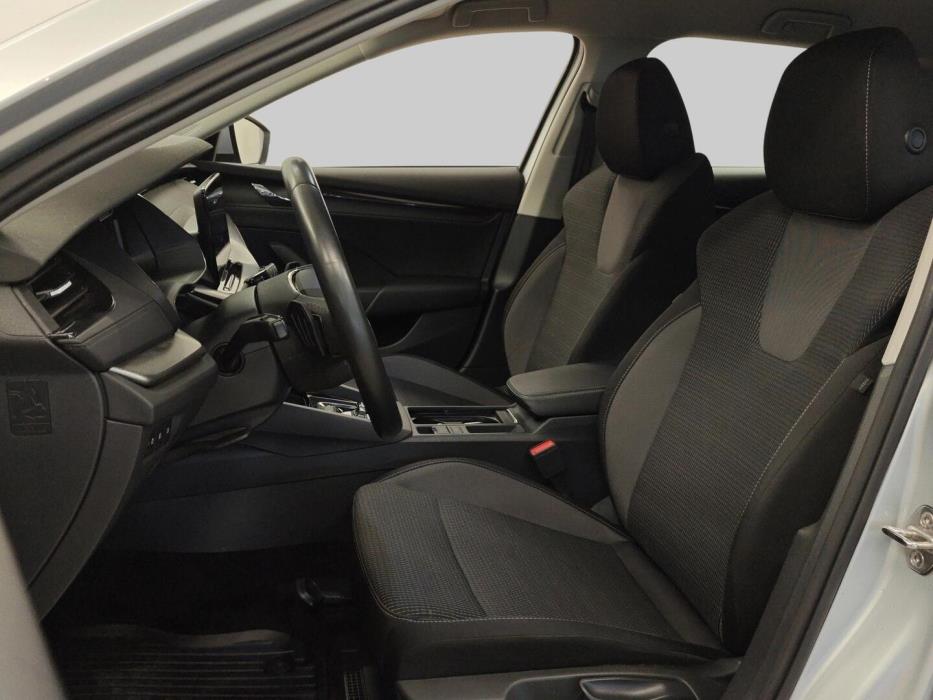 SKODA Octavia 2024