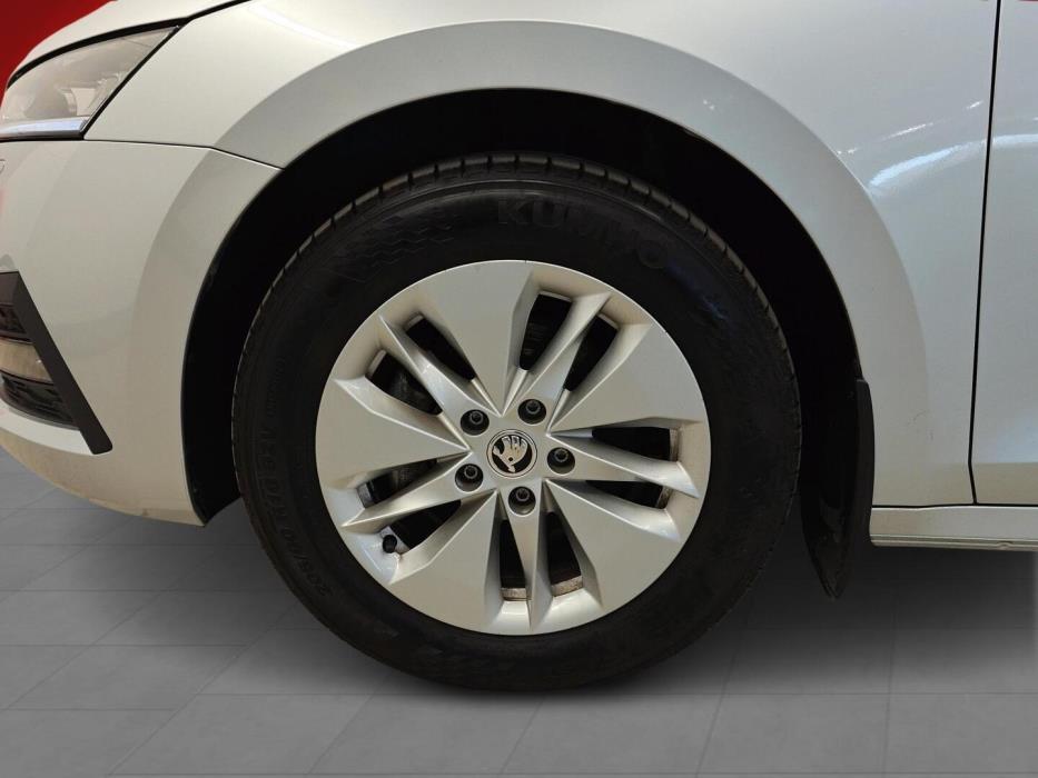 SKODA Octavia 2024