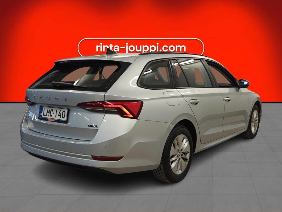 SKODA Octavia 2024