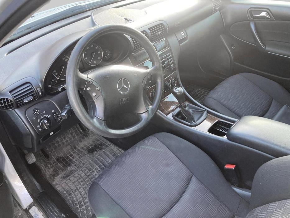 MERCEDES-BENZ C 2005