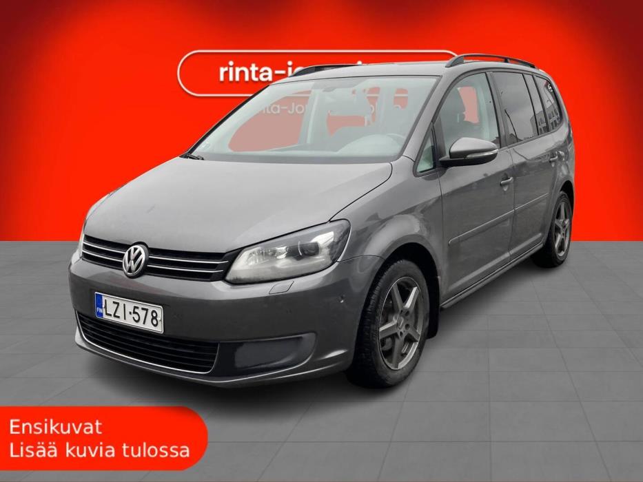 VOLKSWAGEN Touran 2011