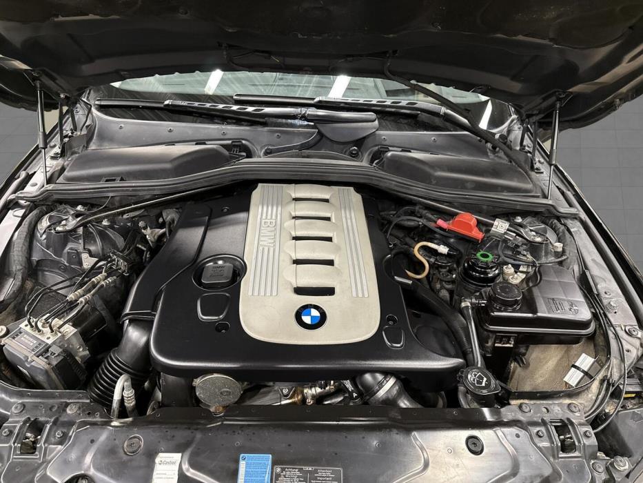 BMW 525 2008