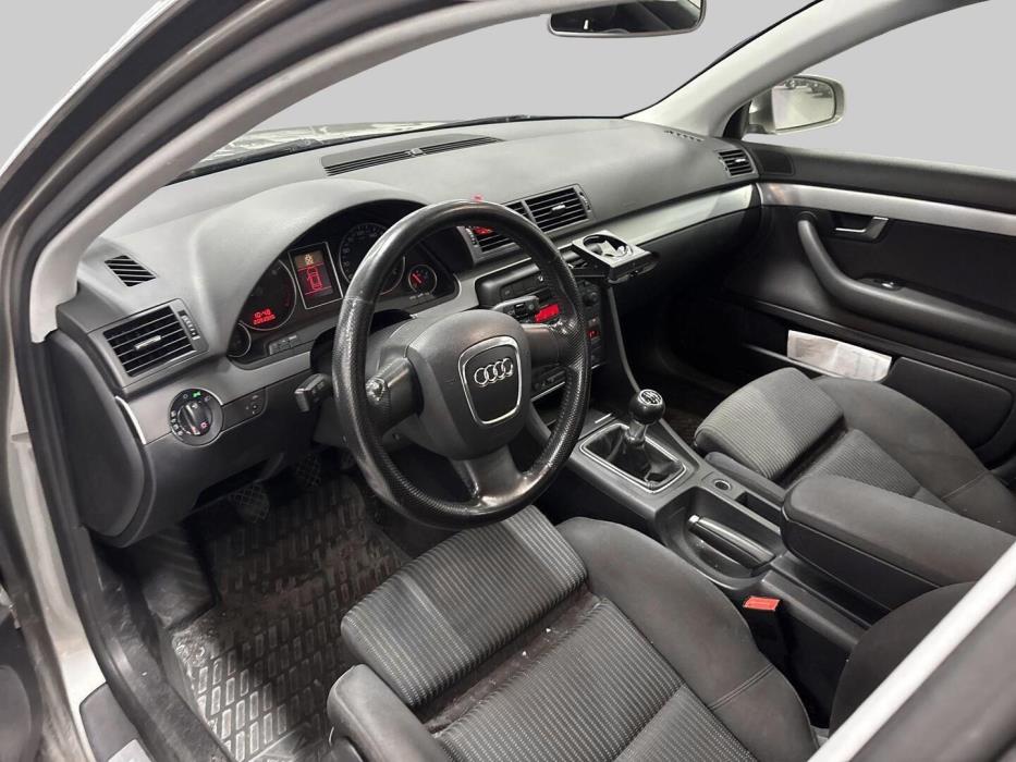 AUDI A4 2006