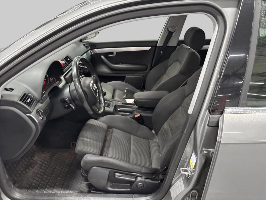 AUDI A4 2006