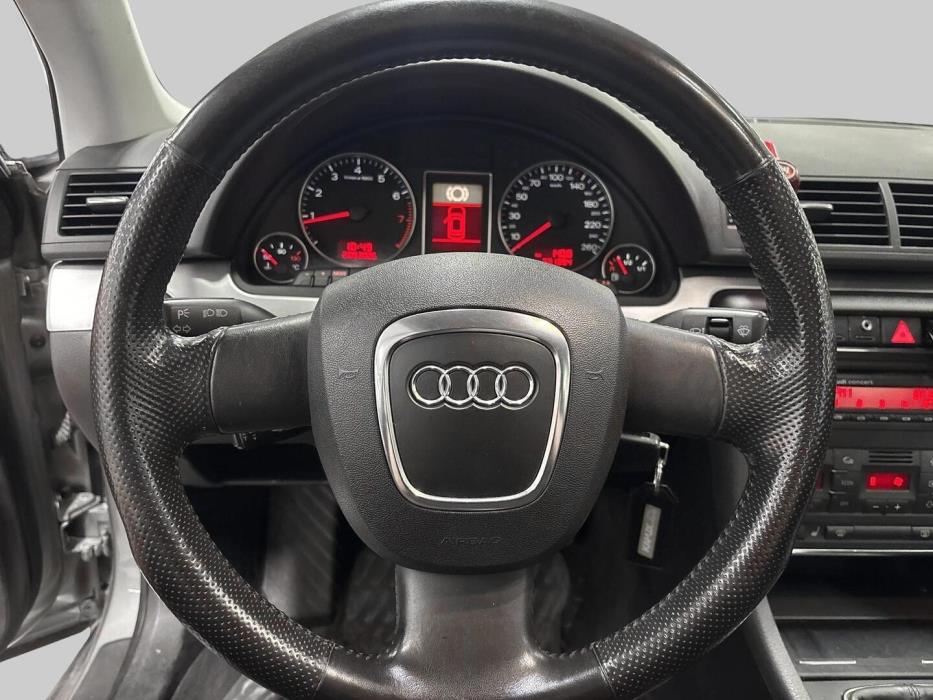 AUDI A4 2006