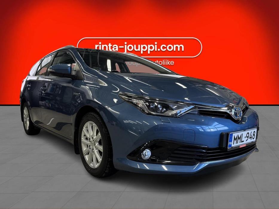 TOYOTA AURIS 2015