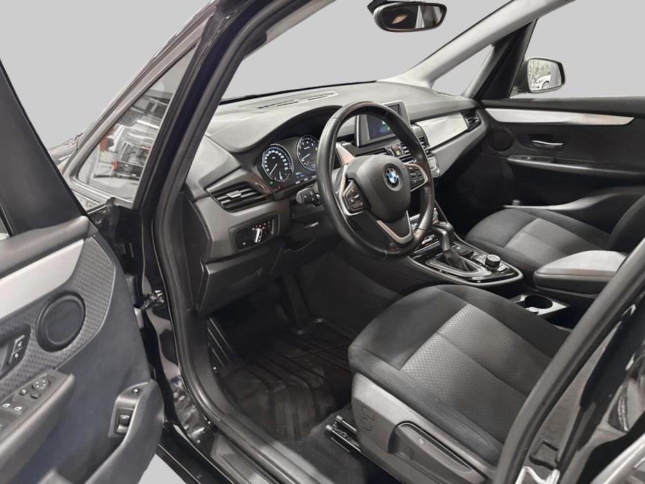 BMW 225 2020