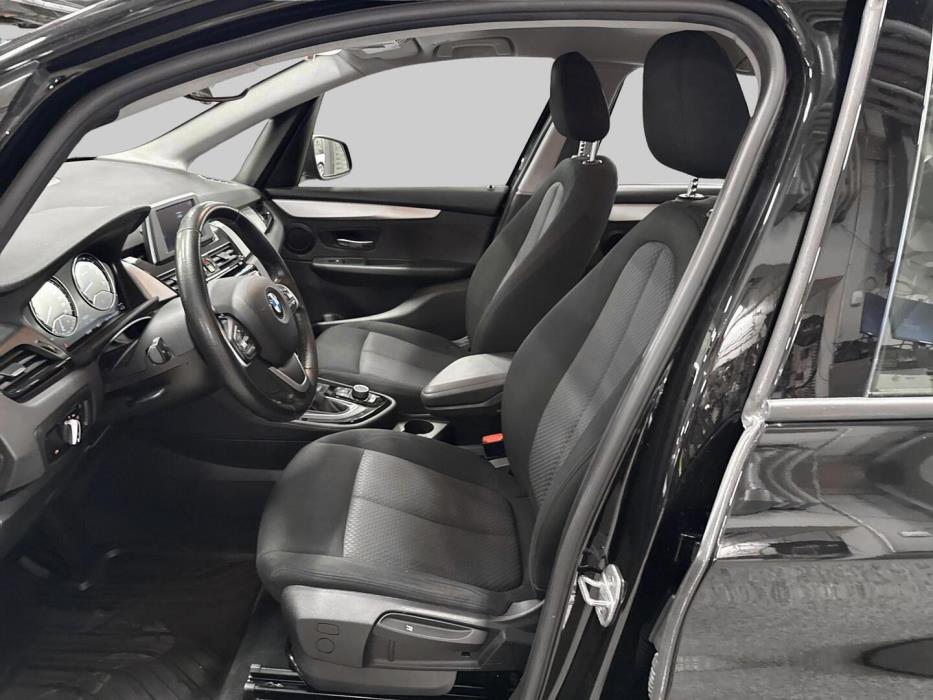 BMW 225 2020