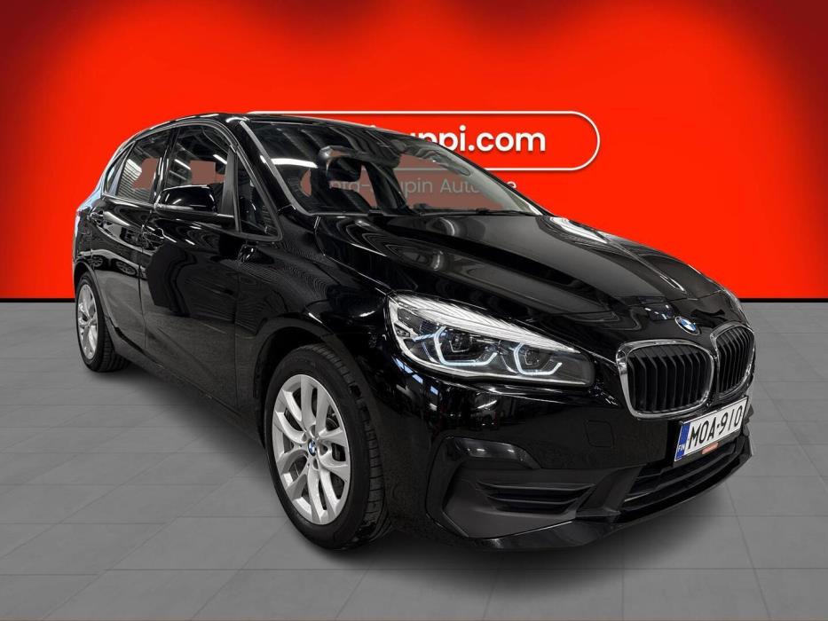 BMW 225 2020