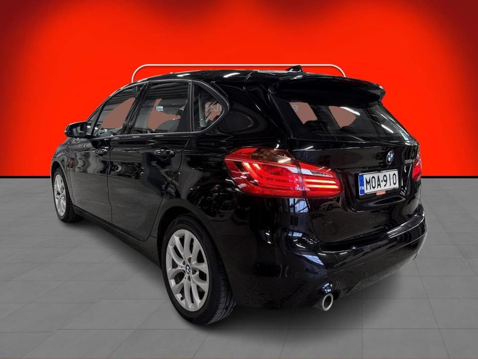 BMW 225 2020