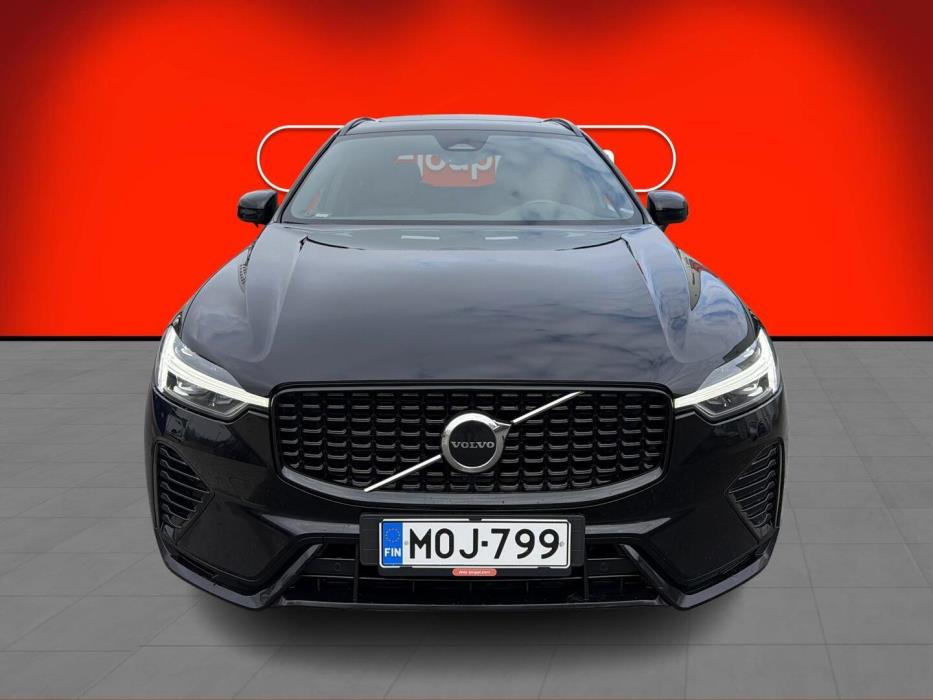 VOLVO XC60 2022