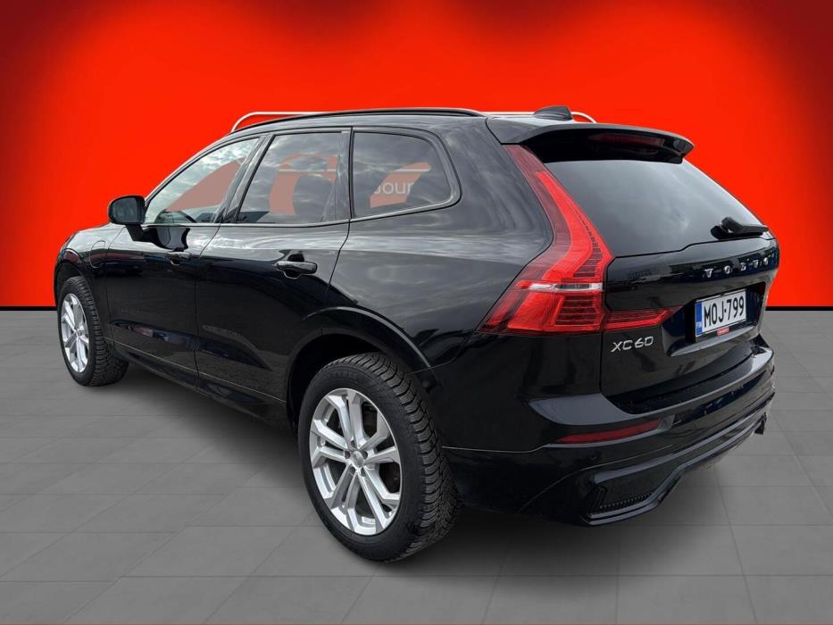 VOLVO XC60 2022