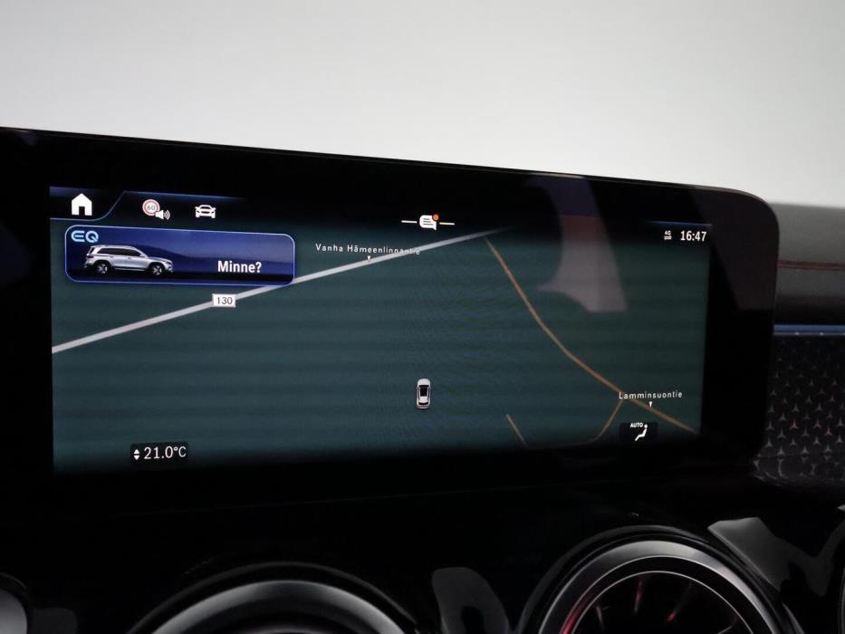 MERCEDES-BENZ EQB 2025