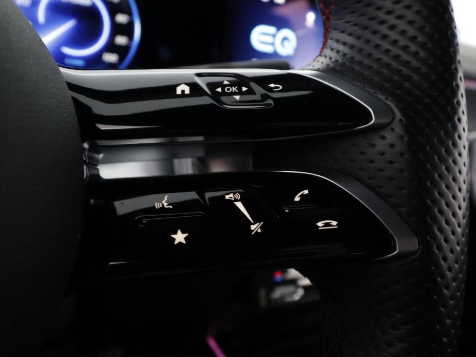 MERCEDES-BENZ EQB 2025