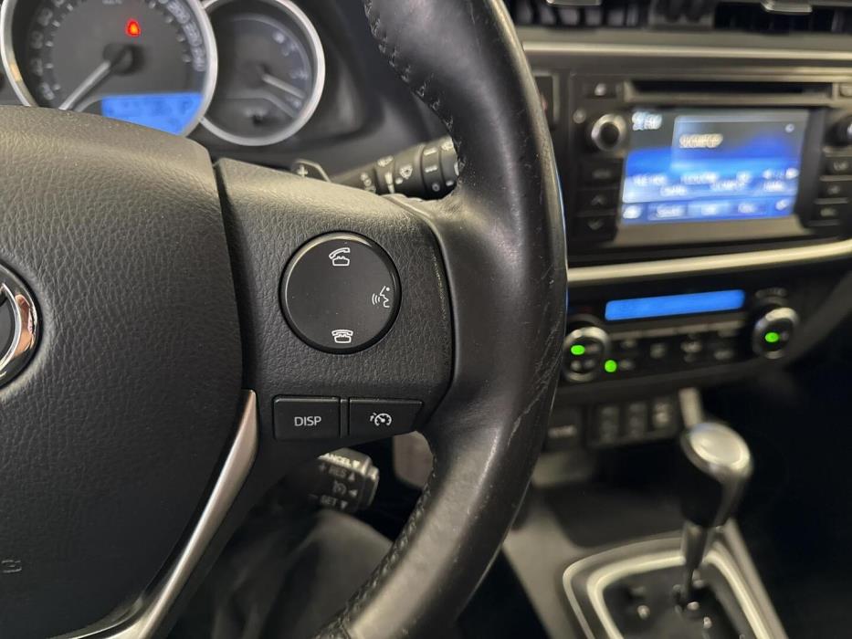 TOYOTA Auris 2014