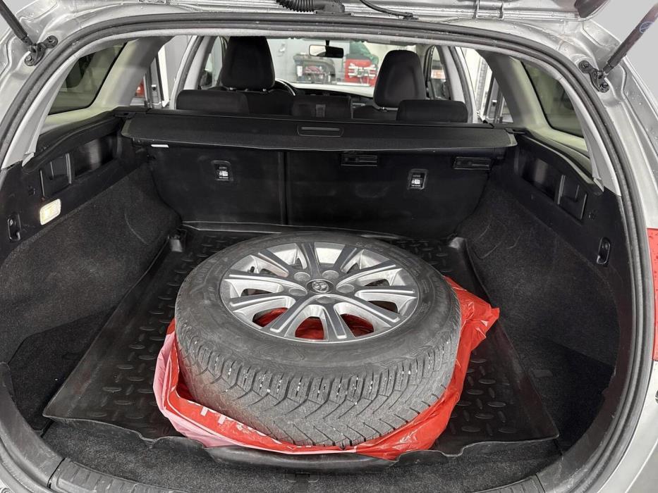 TOYOTA Auris 2014