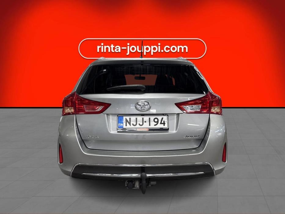 TOYOTA Auris 2014
