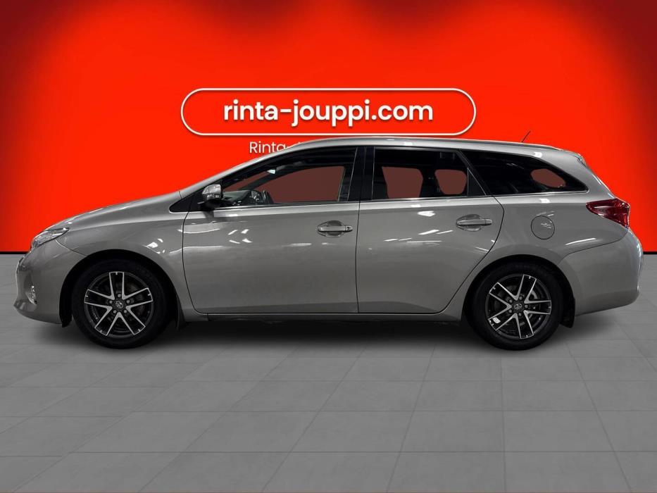 TOYOTA Auris 2014