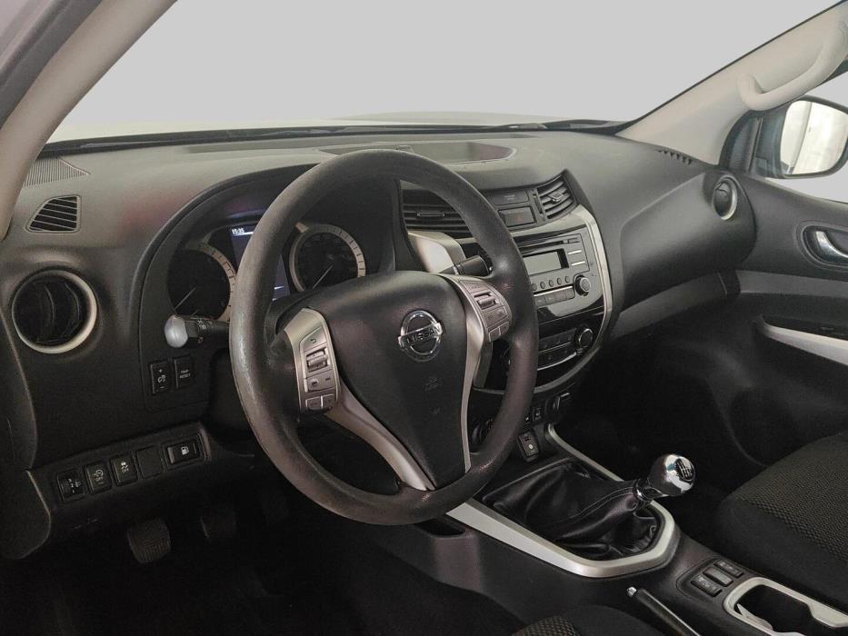 NISSAN Navara 2017