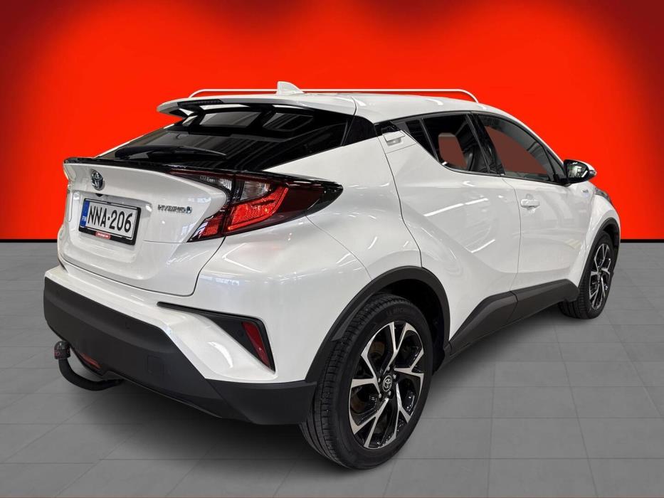 TOYOTA C-HR 2021