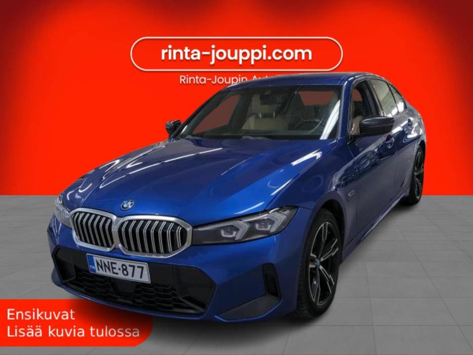 BMW 330 2023