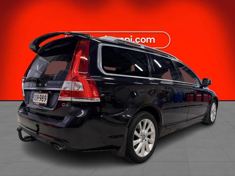 VOLVO V70 2014