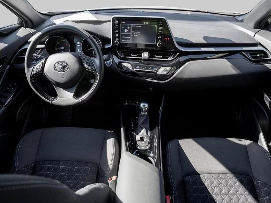 TOYOTA C-HR 2021