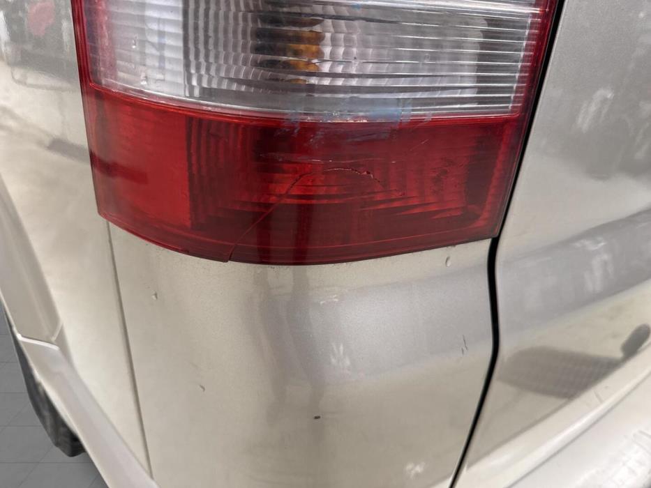 VOLKSWAGEN Caravelle 2005