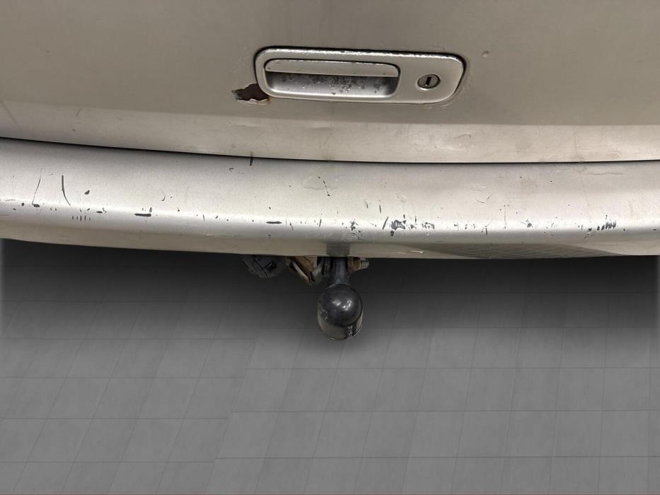 VOLKSWAGEN Caravelle 2005