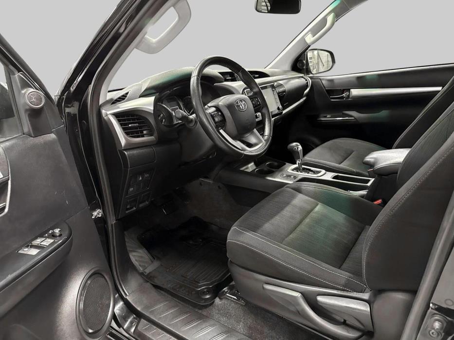 TOYOTA HILUX 2021