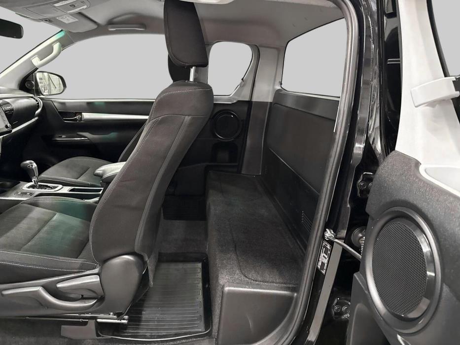 TOYOTA HILUX 2021